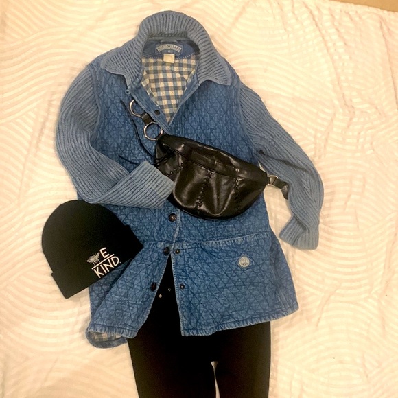 Indigo blue cozy Blue Willis snap bottom denim jacket with vintage vibes - Picture 2 of 7